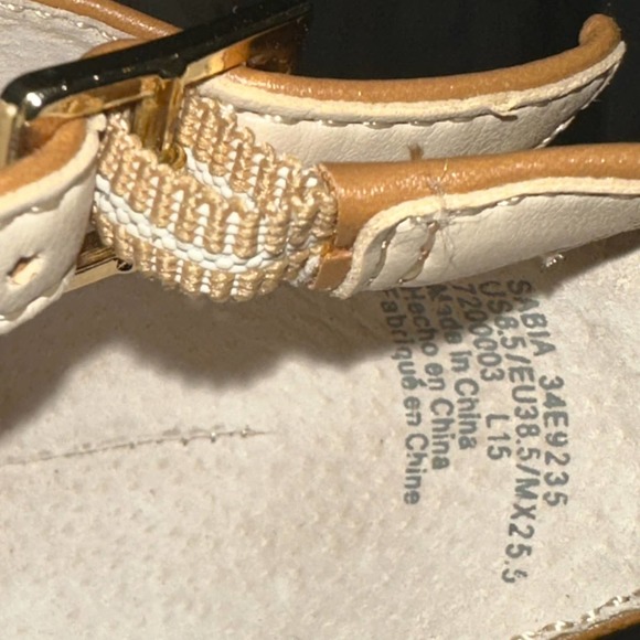 Calvin Klein Women's Gold Tan Sabia Strap Sandals 8.5 - Picture 3 of 6